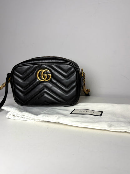 Gucci GG Quilted Camera Leather Pre-owned Black Nappa Crossbody Purse