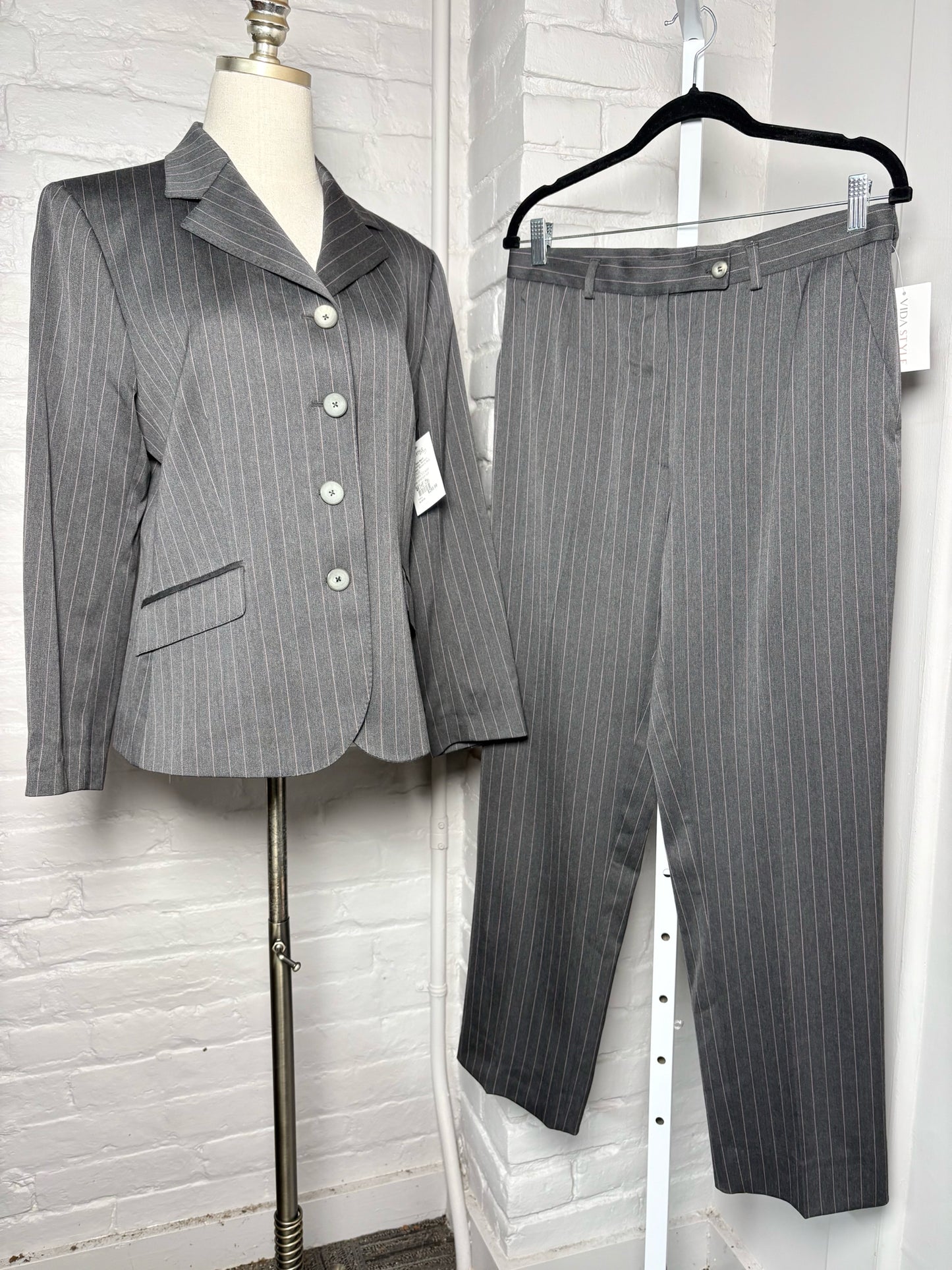 Women Size 6 Gianluca Isaia Napoli Gray Pinstripe Vintage Pants