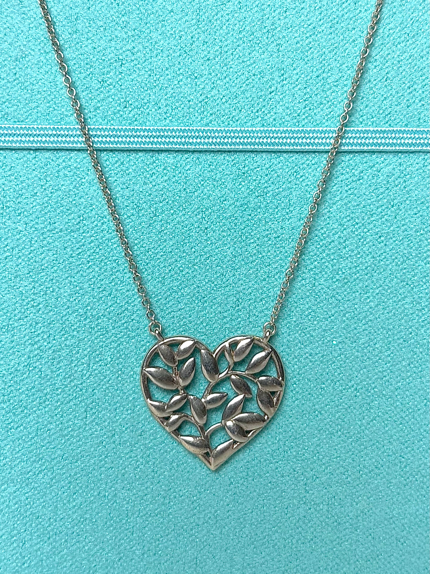 "Olive Leaf Heart Pendant" Sterling Silver Tiffany & Co. Necklace