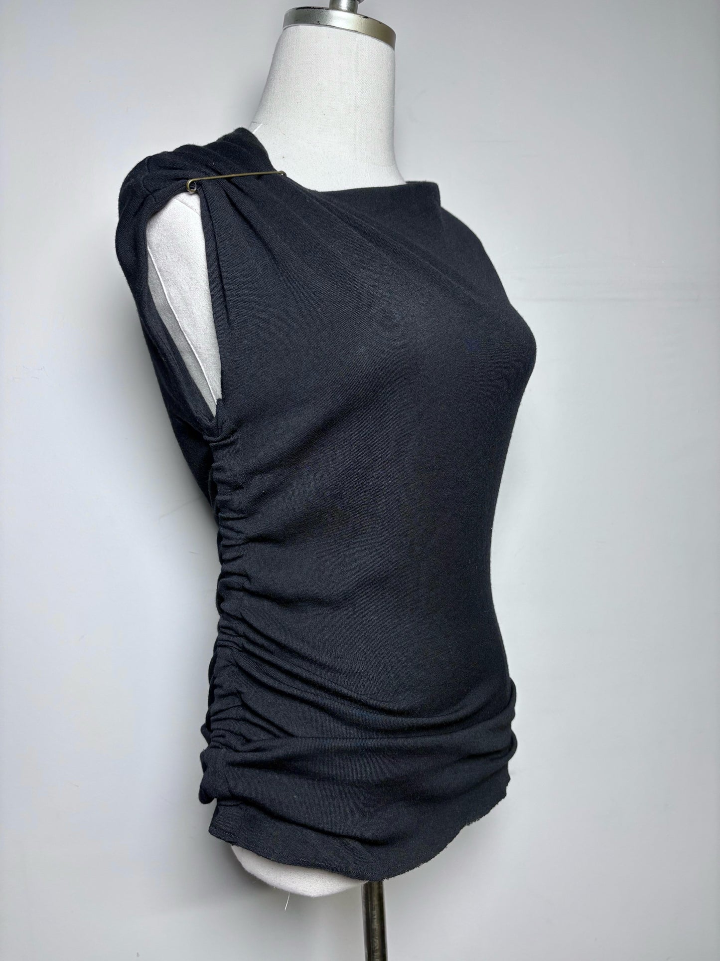 Women Size 38 (6 US) Lanvin Black Solid 100% Wool Pre-owned Top