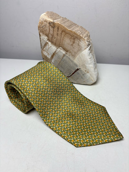 Men's Salvatore Ferragamo Chartreuse Terrier Dog Print Pure Silk Pre-Owned Authentic Tie
