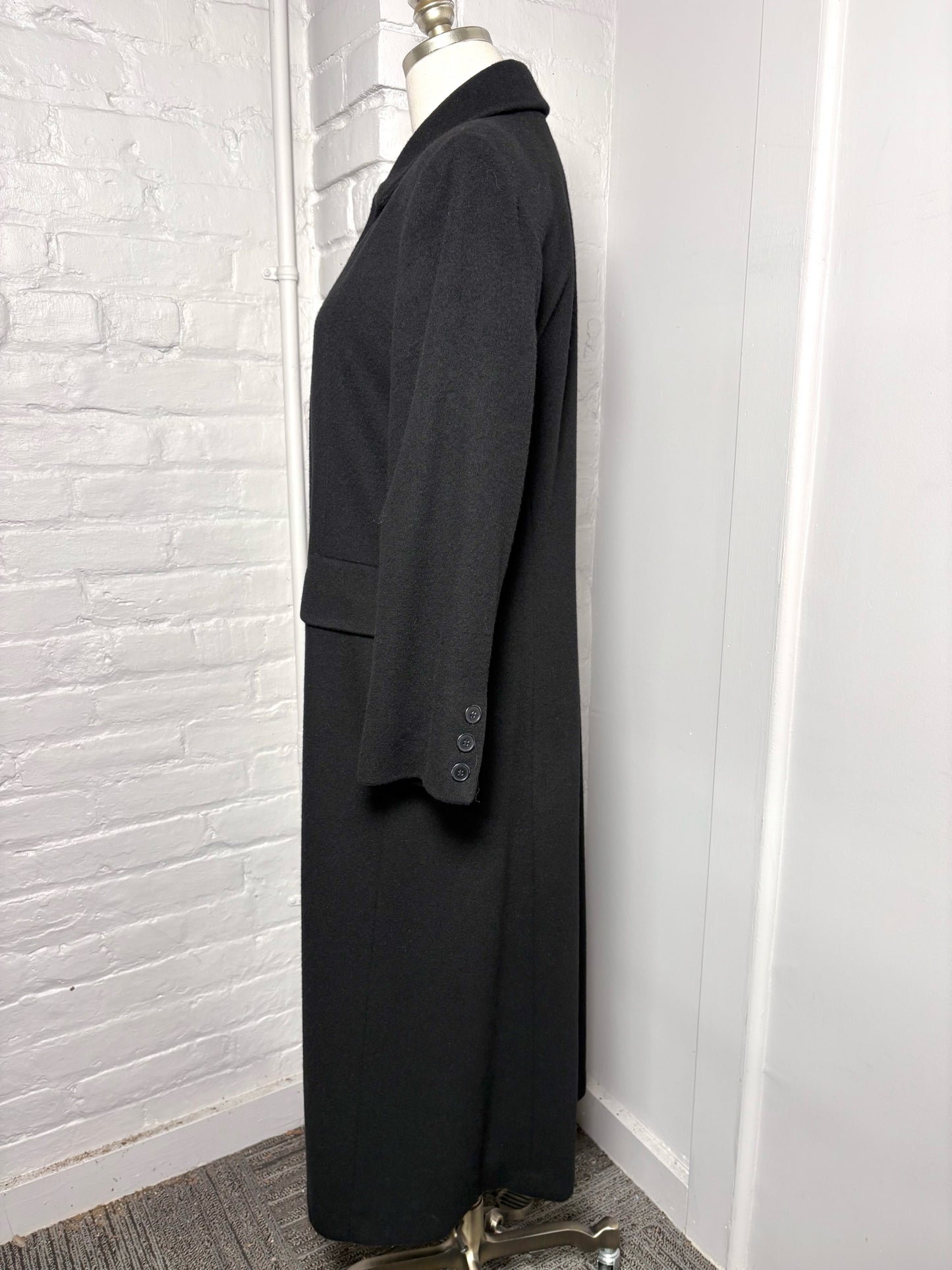 Women Size 6P Albert Nipon Black Solid Cashmere, Wool Coat