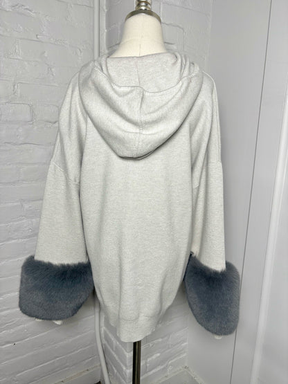 Women Size M Saks Fifth Avenue Gray Zip Front Fur Trim Sweater