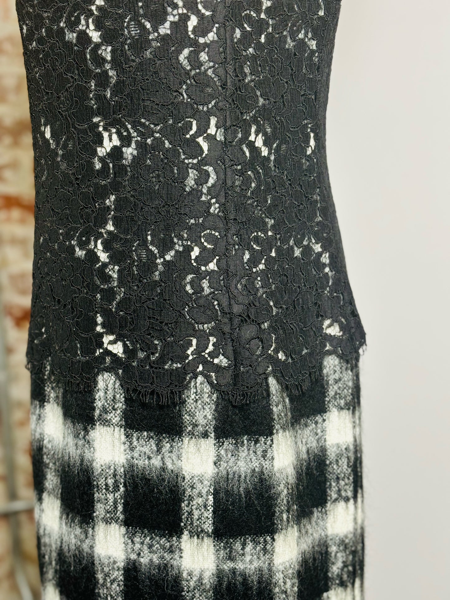 Women Size 6 Michael Kors Made in Italy Black Plaid Wool Skirt Lace Top Dress VIDA STYLE SHOP Women Size 6 Michael Kors Made in Italy Black Plaid Wool Skirt Lace Top Dress VIDA STYLE SHOP