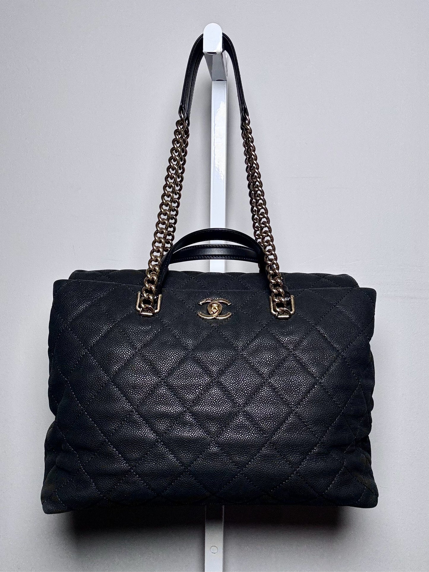 Leather Chanel Quilted Vintage Pre-owned Black Large Purse