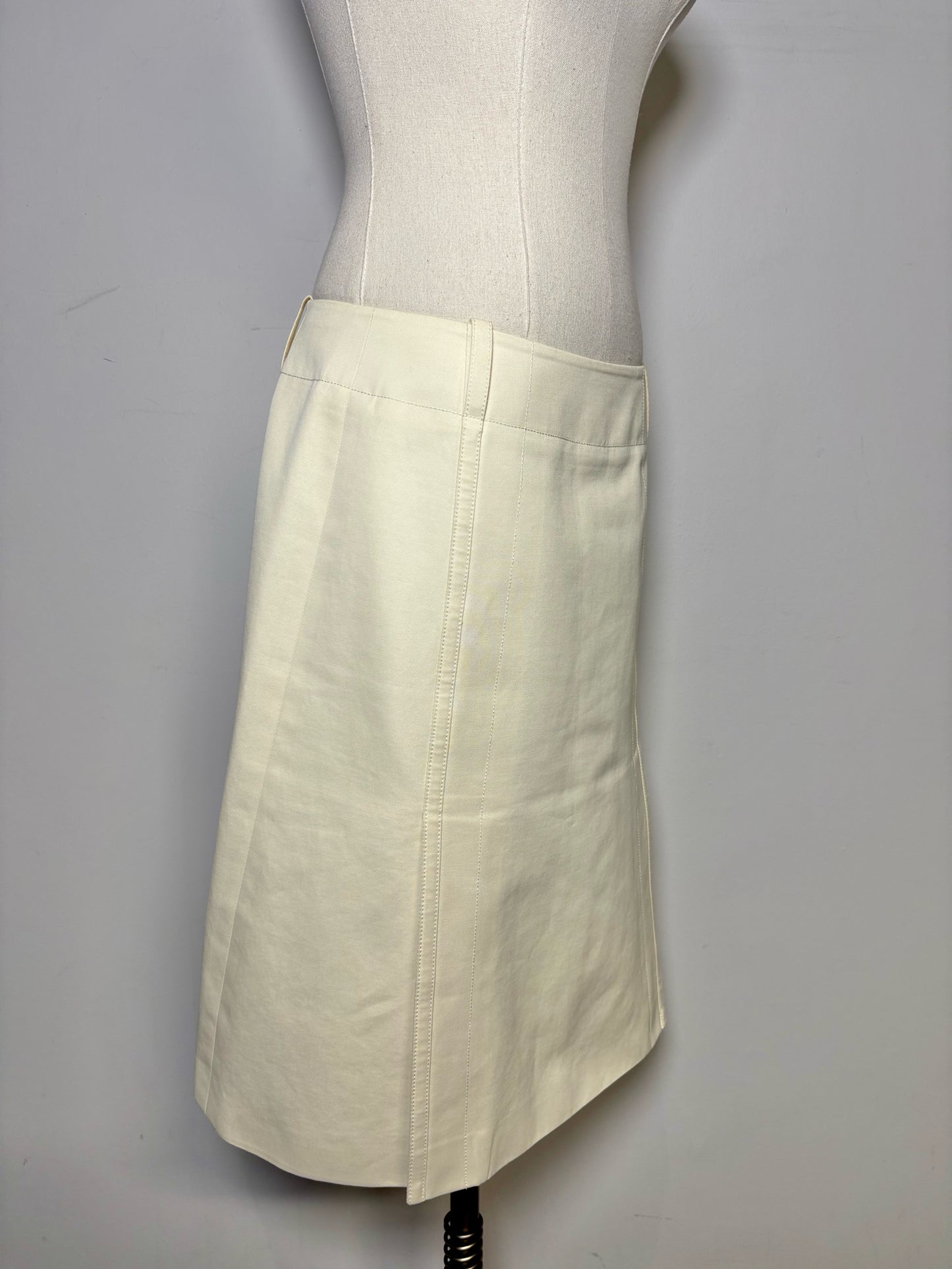 Women Size 44 (10, US) Loro Piana Ivory Pure Silk Pre-owned Knee Length Skirt