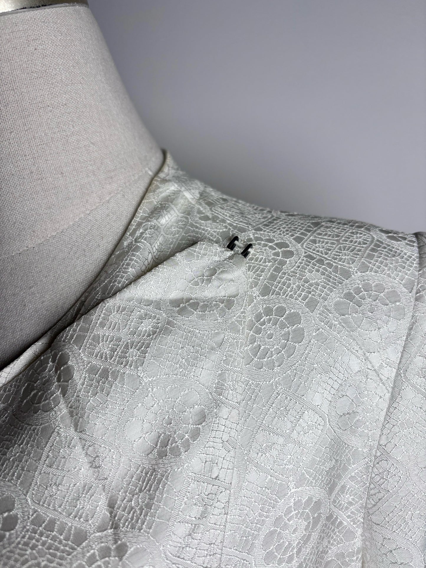 Women Size 6 Helmut Lang Off White Jacquard Asymmetric Hem Jacket