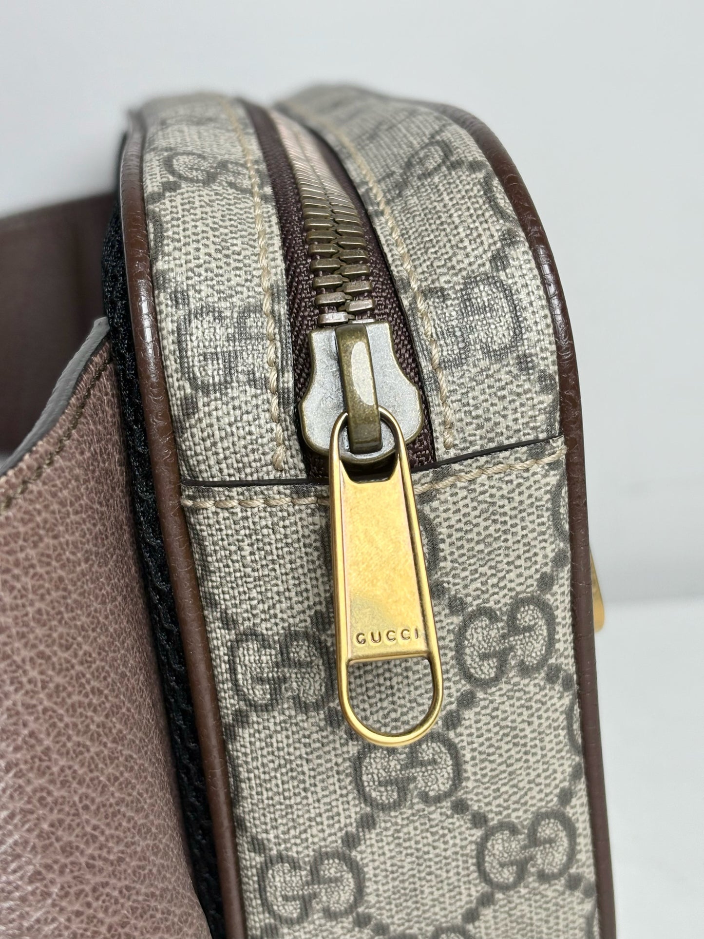 Gucci Monogram Coated Canvas Like-New Brown Small Purse