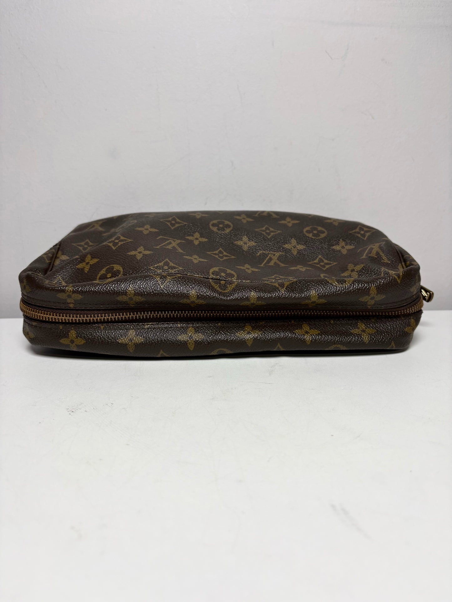 Women's Louis Vuitton Trousse de Toilette 28 Brown Monogram Coated Canvas Vintage Pre-Owned Pouch