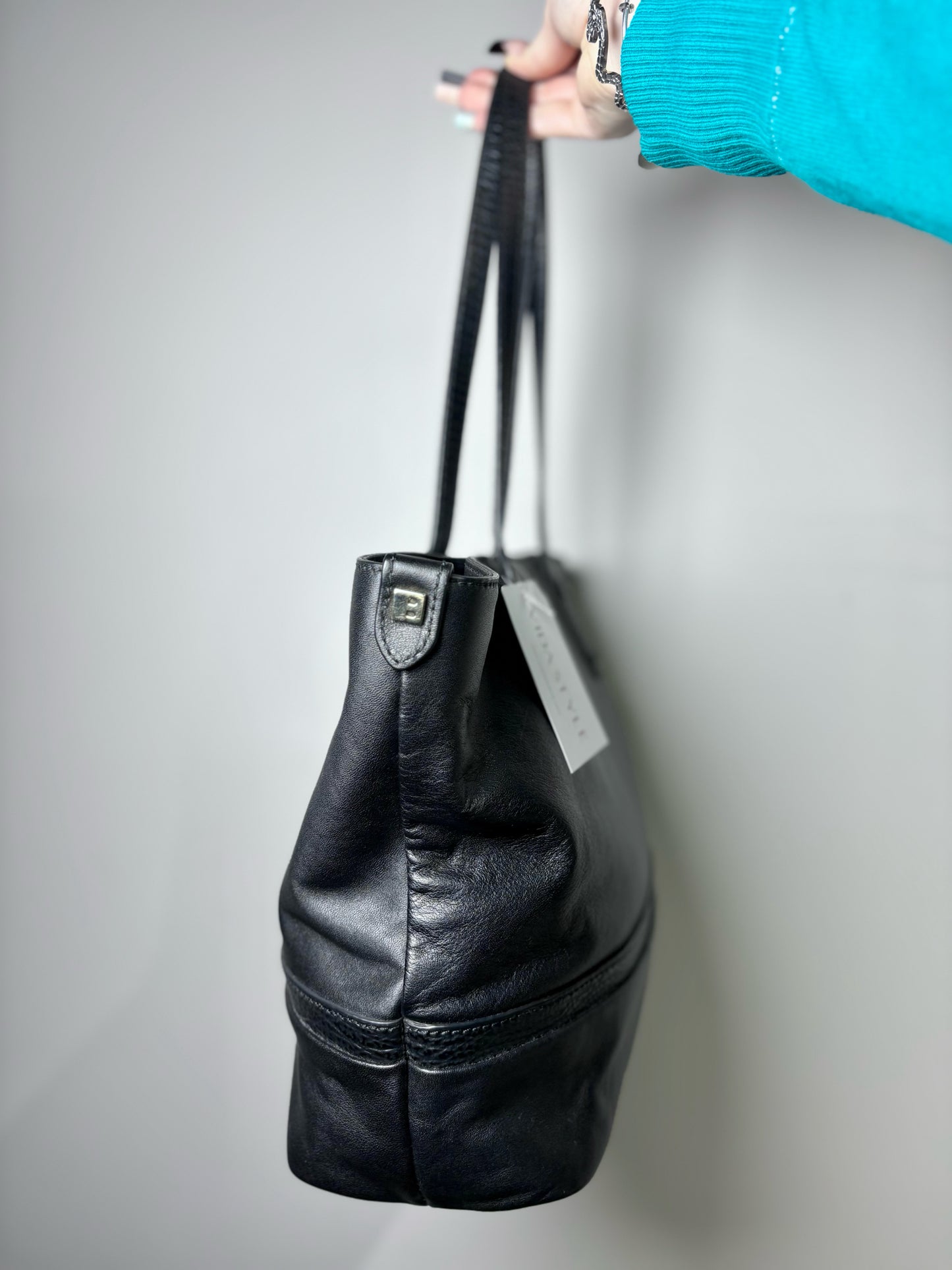 Bally Solid Leather Black Calf Medium Purse