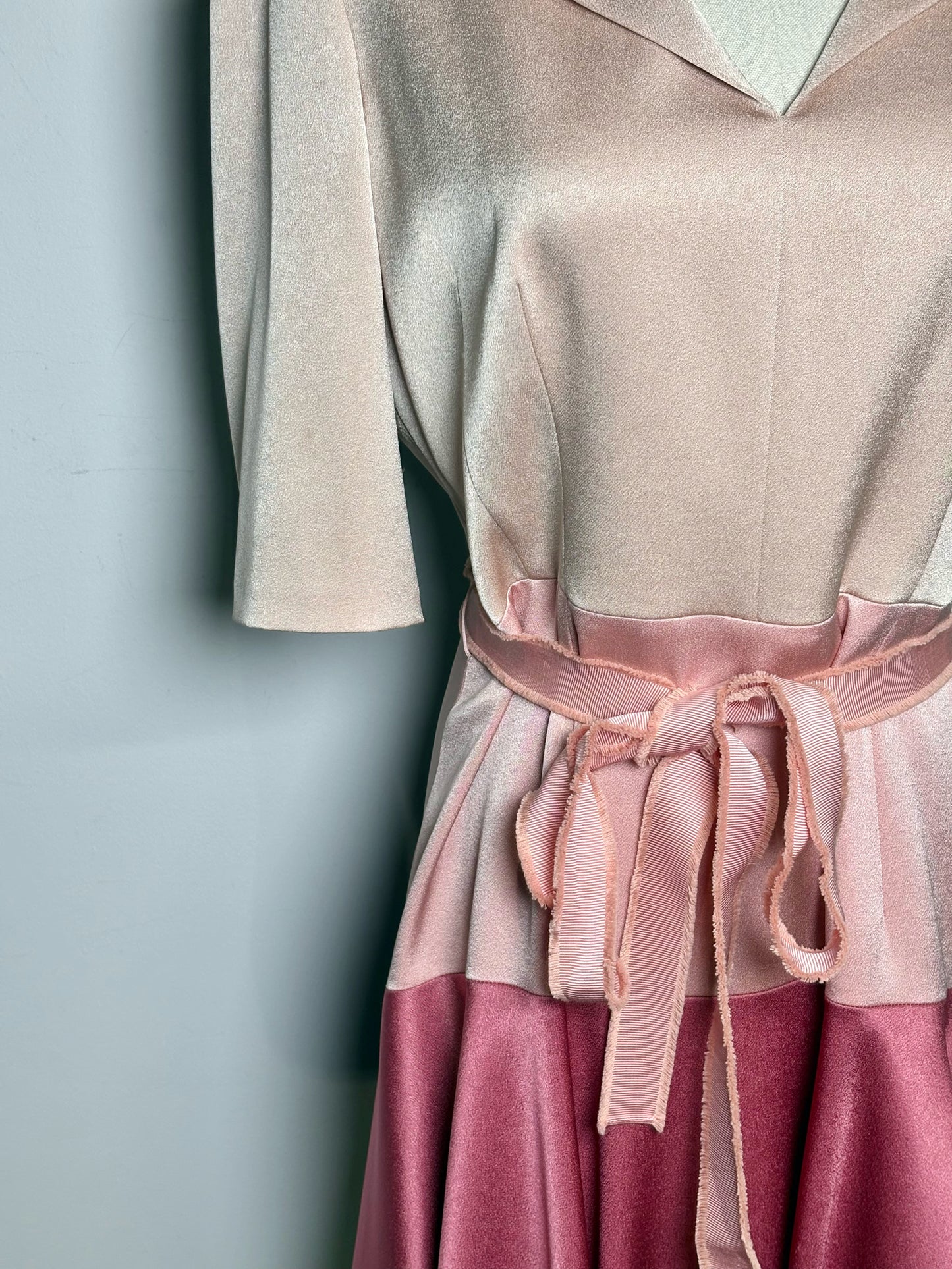 Women Size 40 (0 - 4 US) Paule Ka Pink Colorblock Women's Pre-owned Dress