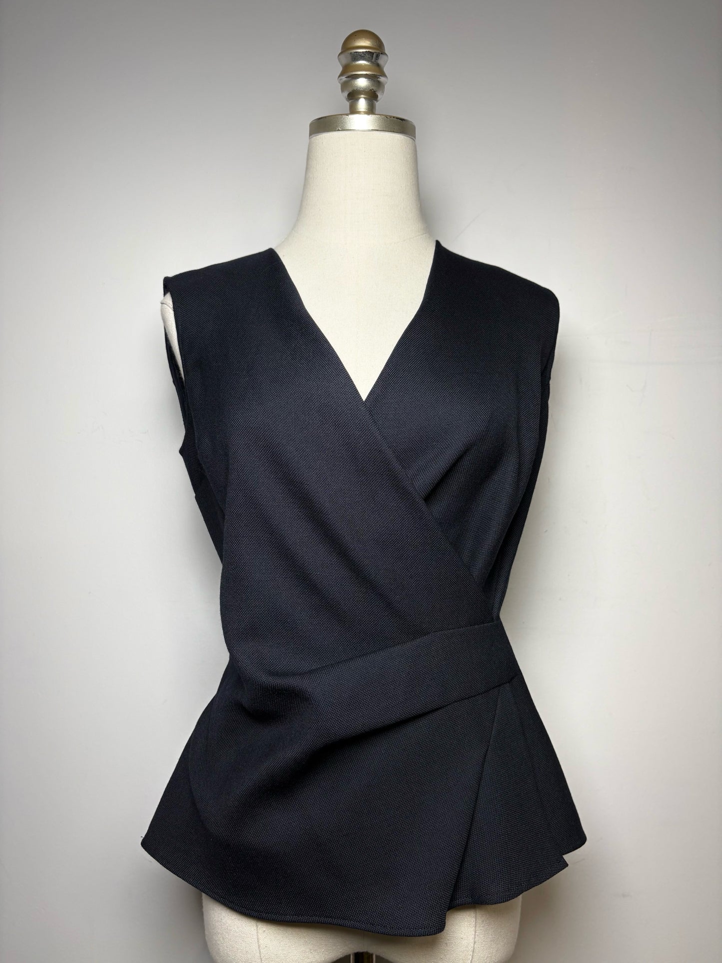 Women Size 38 (4 US) Jil Sander Black Sleeveless 100% Wool Pre-owned Top