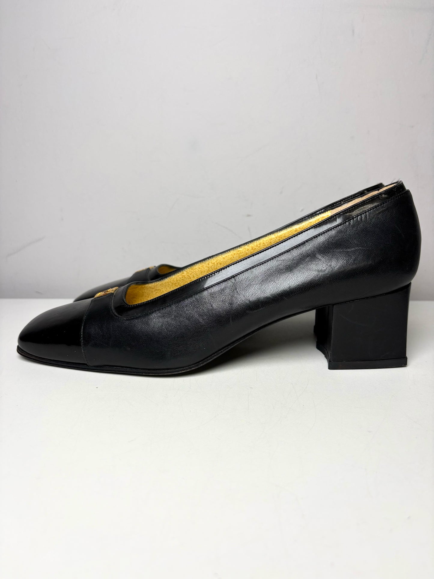 W Shoe Size 10 Fendi Black Leather Genuine Leather Women's Vintage Pump