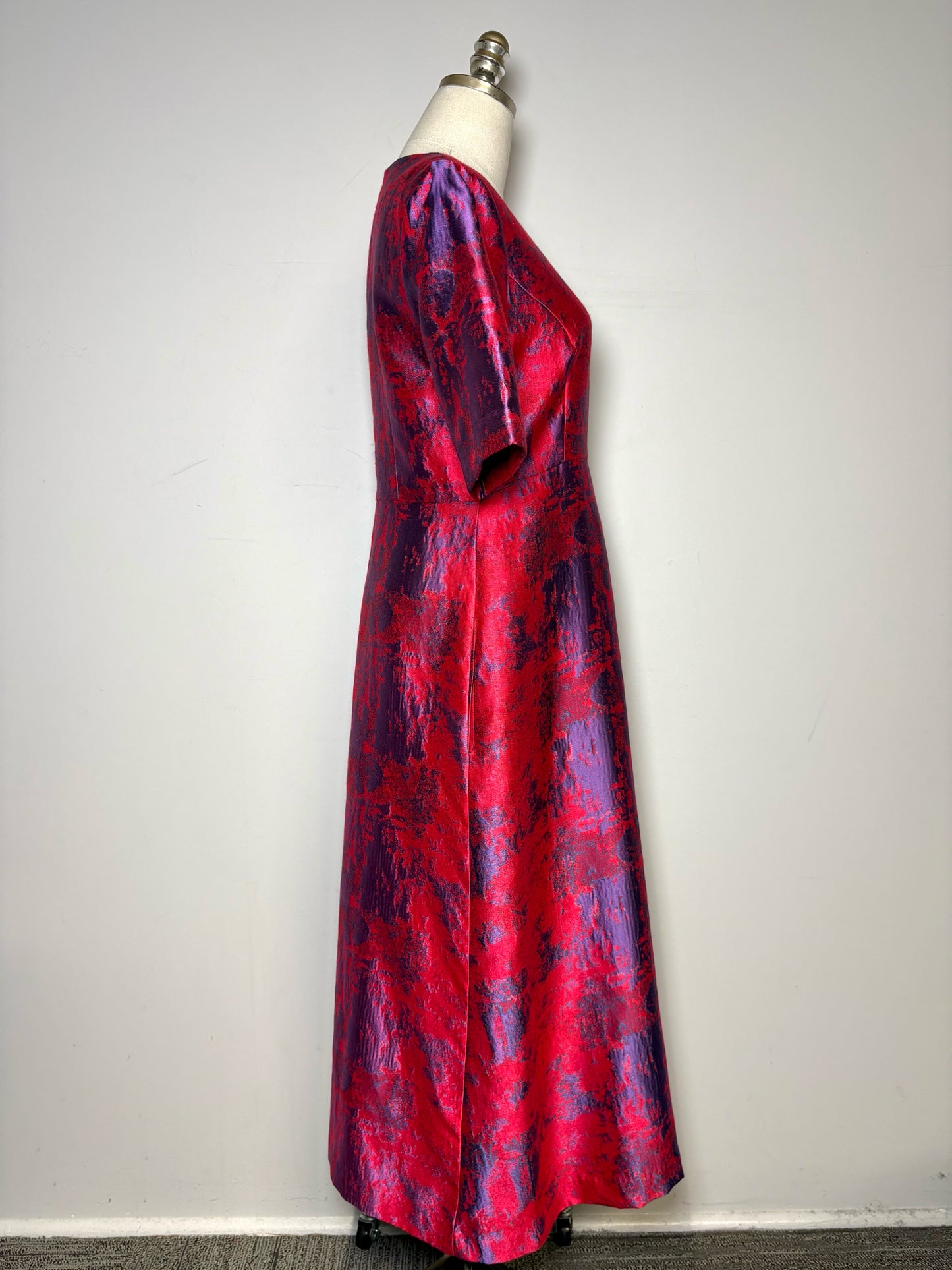 Women Size M Tuckernuck Purple, Red Jacquard Poly Blend Women's Pre-owned Dress