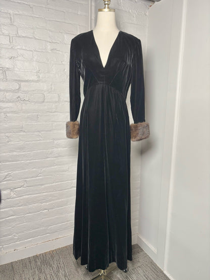 Women Size S (Estimate) No Label Black Solid Vintage Gown