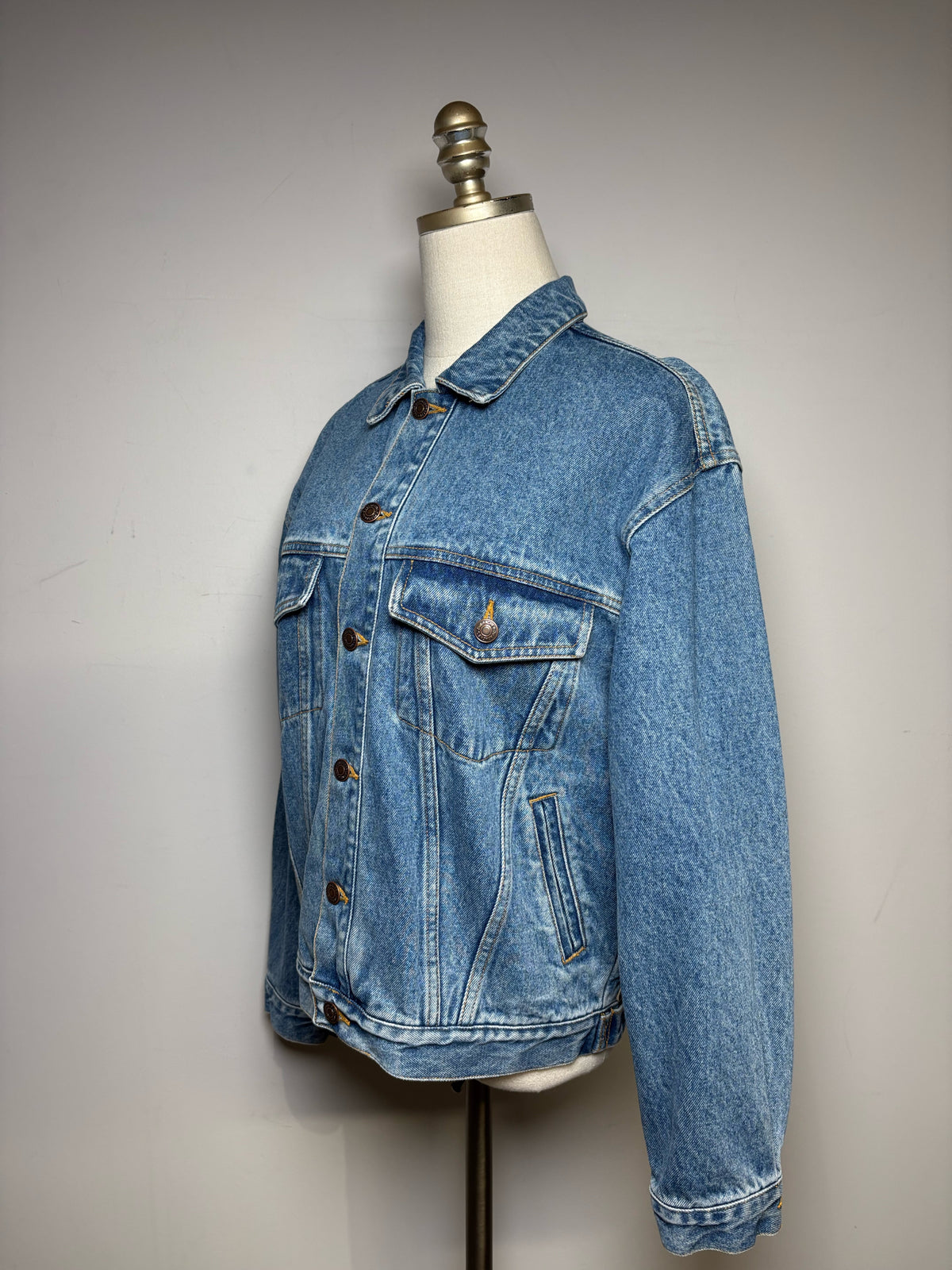 Men's Size M Jordache Blue Denim Von Ehrenpreis Tapestry Vintage Pre-Owned Jacket
