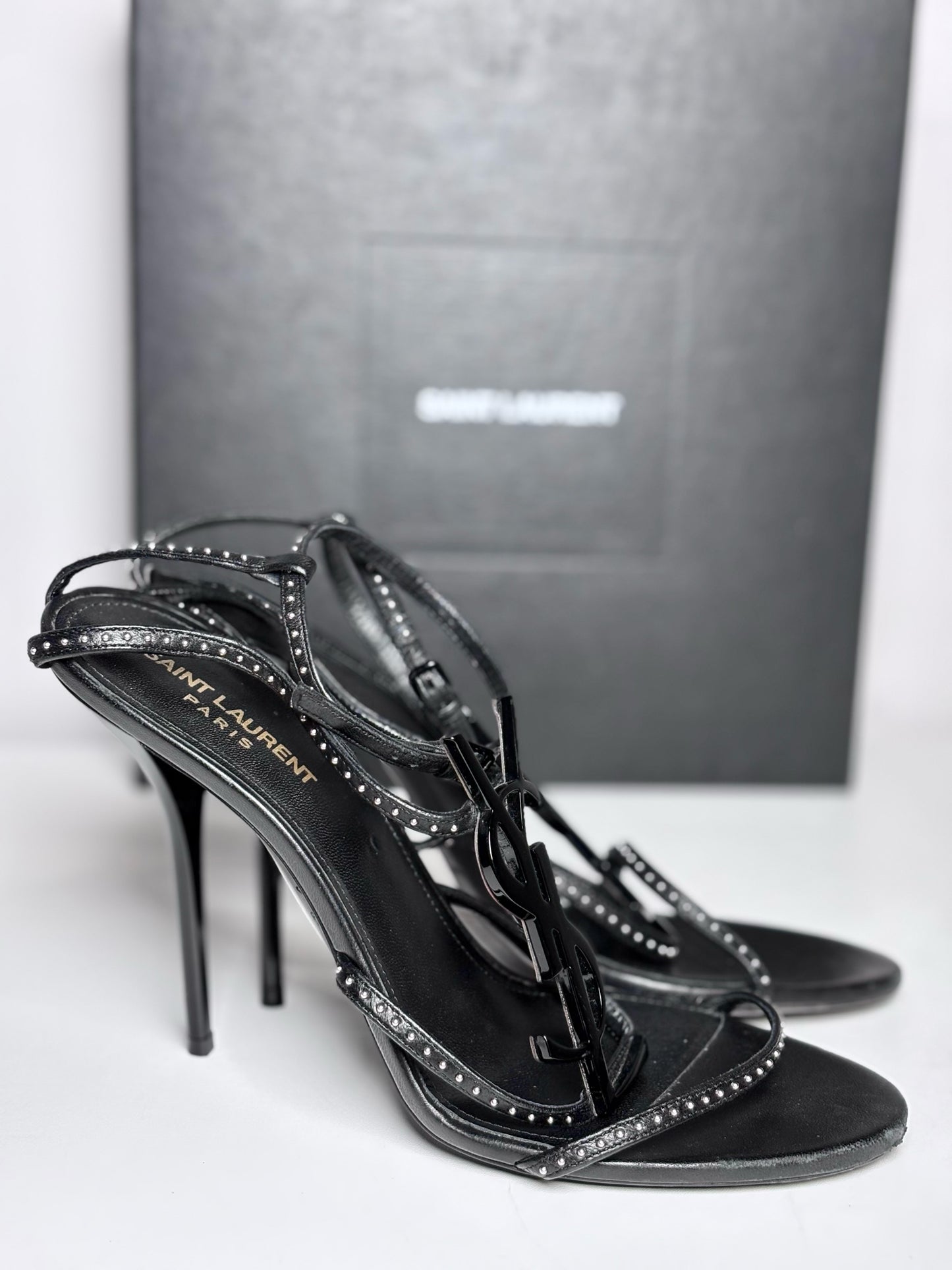 W Shoe Size 41 (10 - 10.5) Yves Saint Laurent Black Leather Calfskin Heels