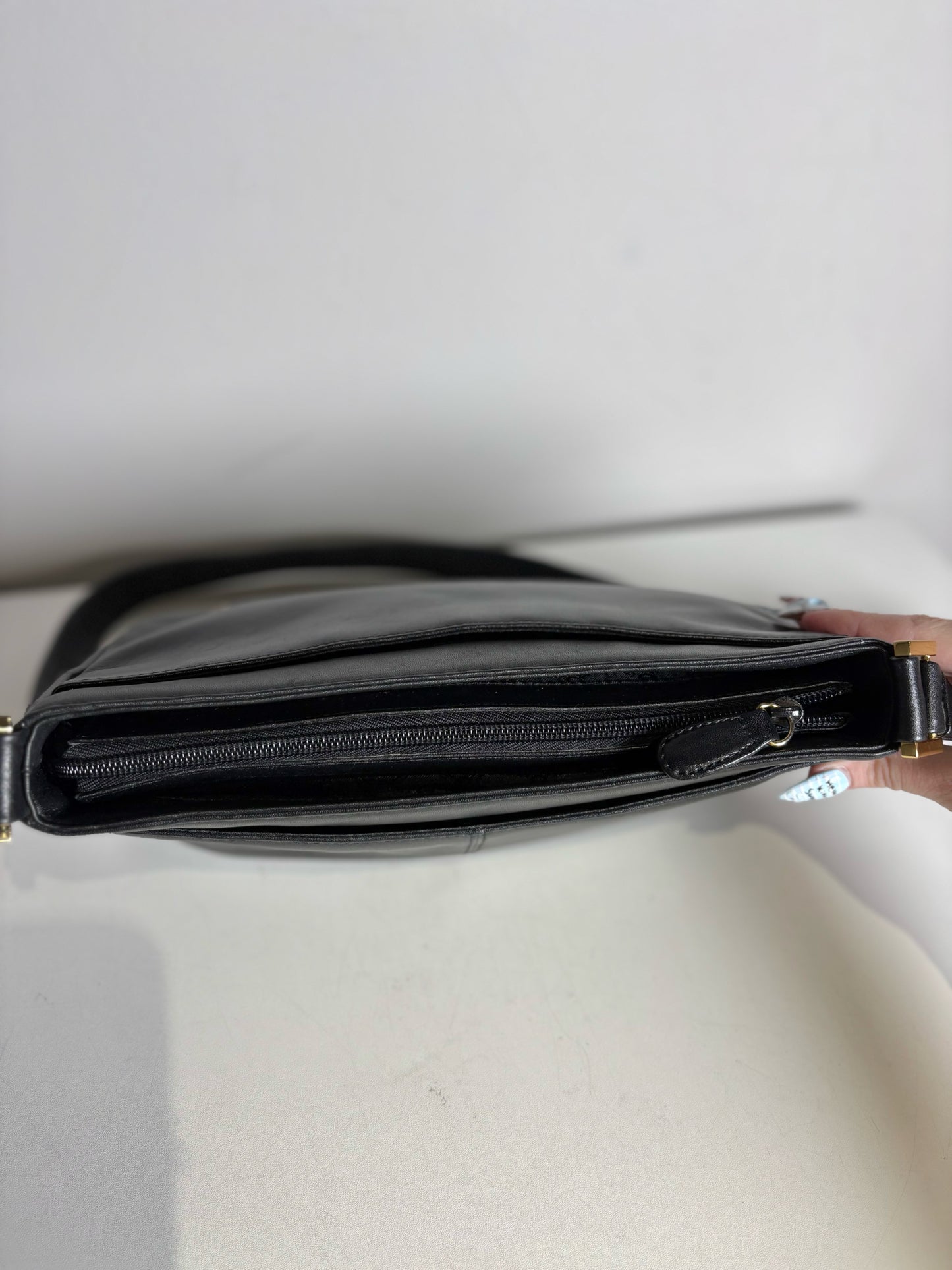 Women's Etienne Aigner Solid Vintage Leather Pre-owned Black Small Purse