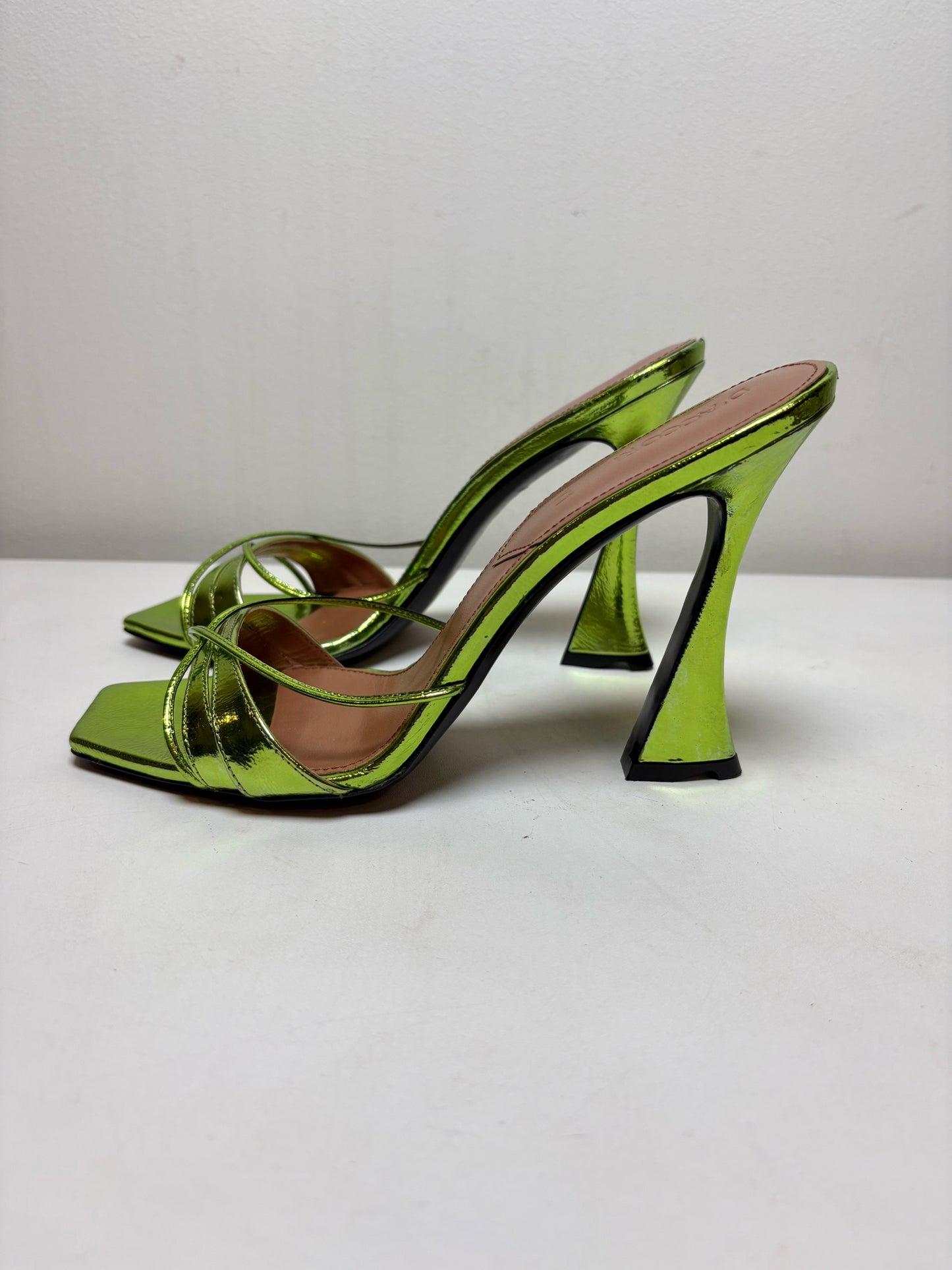 W Shoe Size 38 (7.5 - 8) D'Accori Bright Green "Lust Mules" Leather Calf Heels