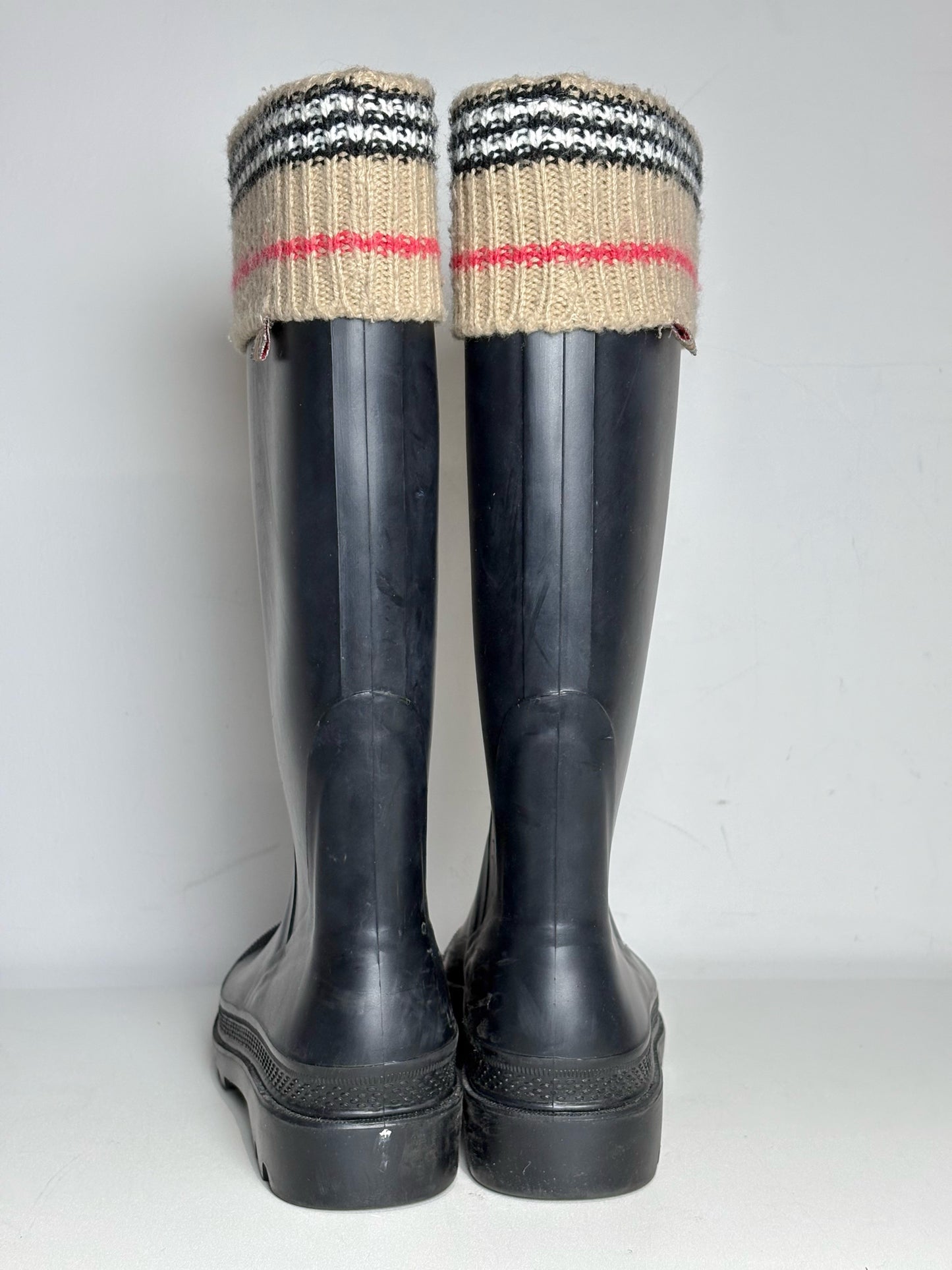 W Shoe Size 40 Burberry Black, Beige Rubber Women's Pre-owned Boots