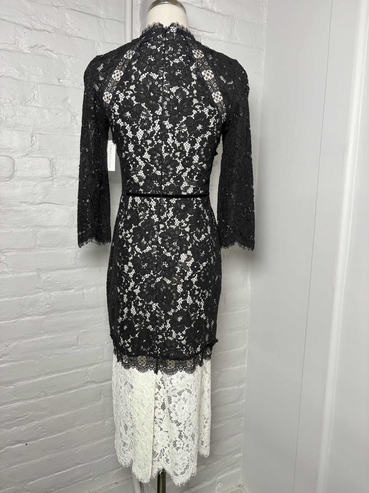 Women Size S Alexis Black, White Dress