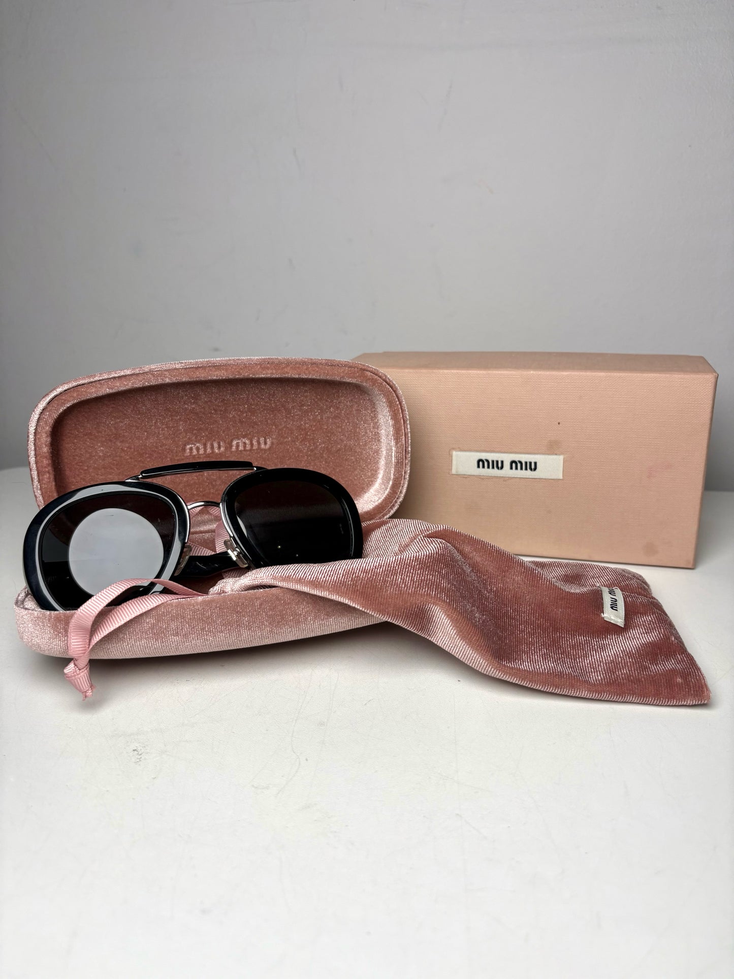 Miu Miu Women's Pre-owned Black Acetate Sunglasses