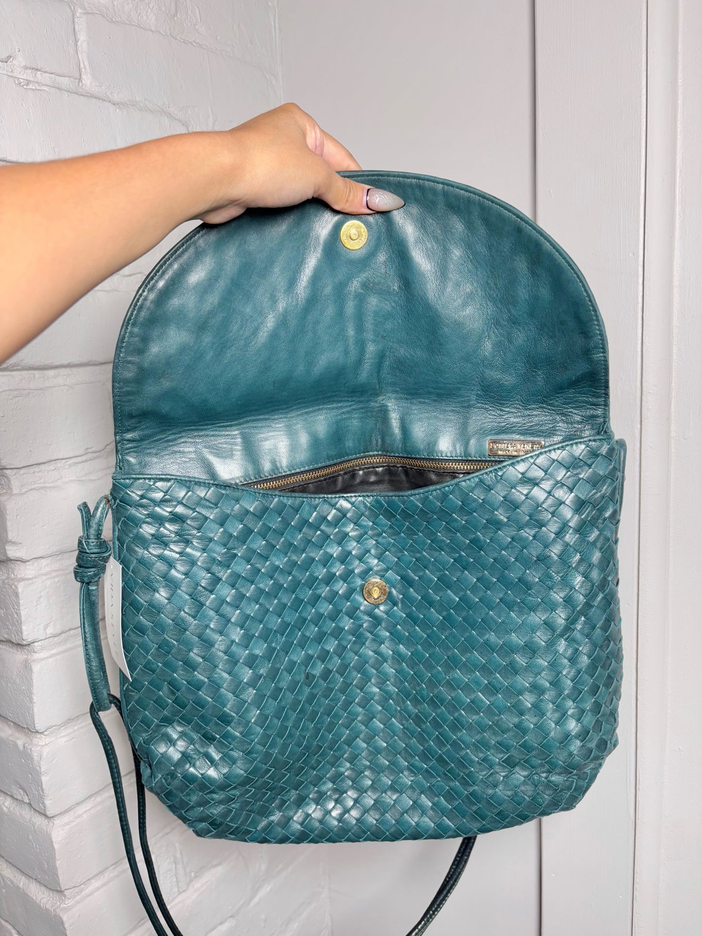 Bottega Veneta Intrecciato Vintage Leather Green Lambskin Crossbody Purse