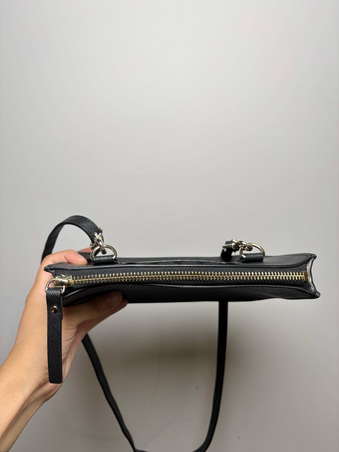 Lo&Sons Saffiano Leather Black Belt Bag