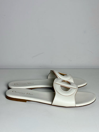 W Shoe Size 40 (9.5 - 10) Christian Dior Off-white Leather Calfskin Flats