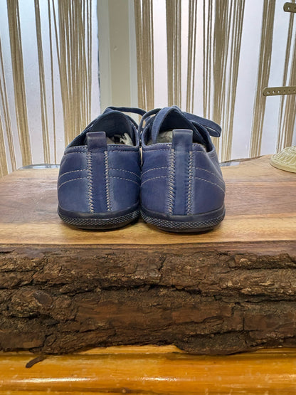 W Shoe Size 40 (10, US) Prada Blue Leather Low Top Sneakers