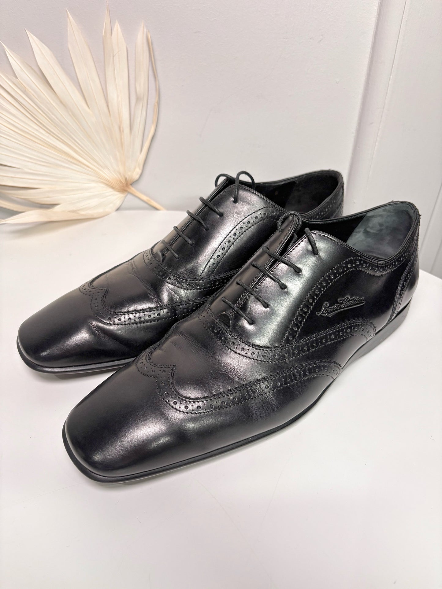Louis Vuitton Black Leather Solid Size 8 Cowhide Men's Shoes