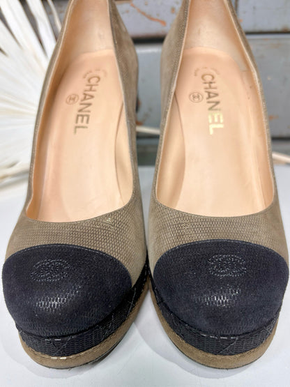 W Shoe Size 38.5 Chanel Khaki, Black Heels