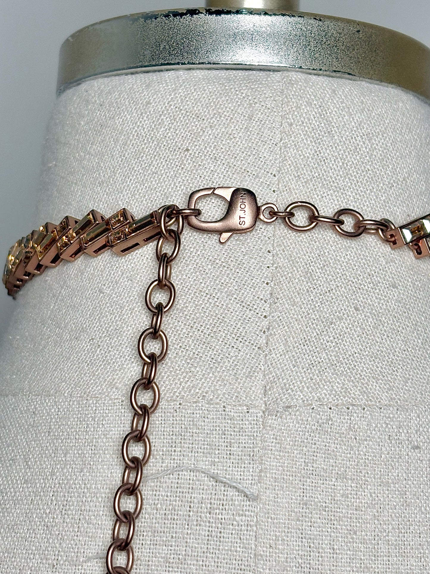 Metal St. John Crystal Pre-owned Necklace