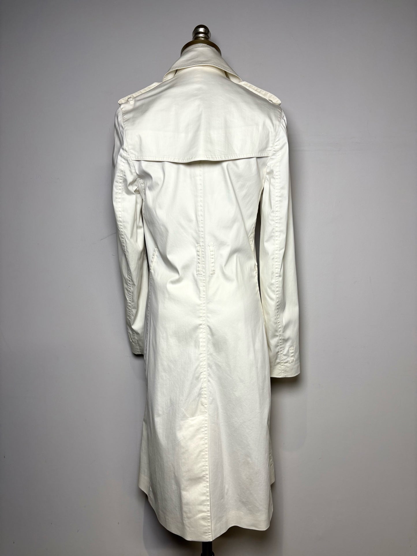 Women Size 4 Burberry White Cotton Blend Trench/Rain Coat