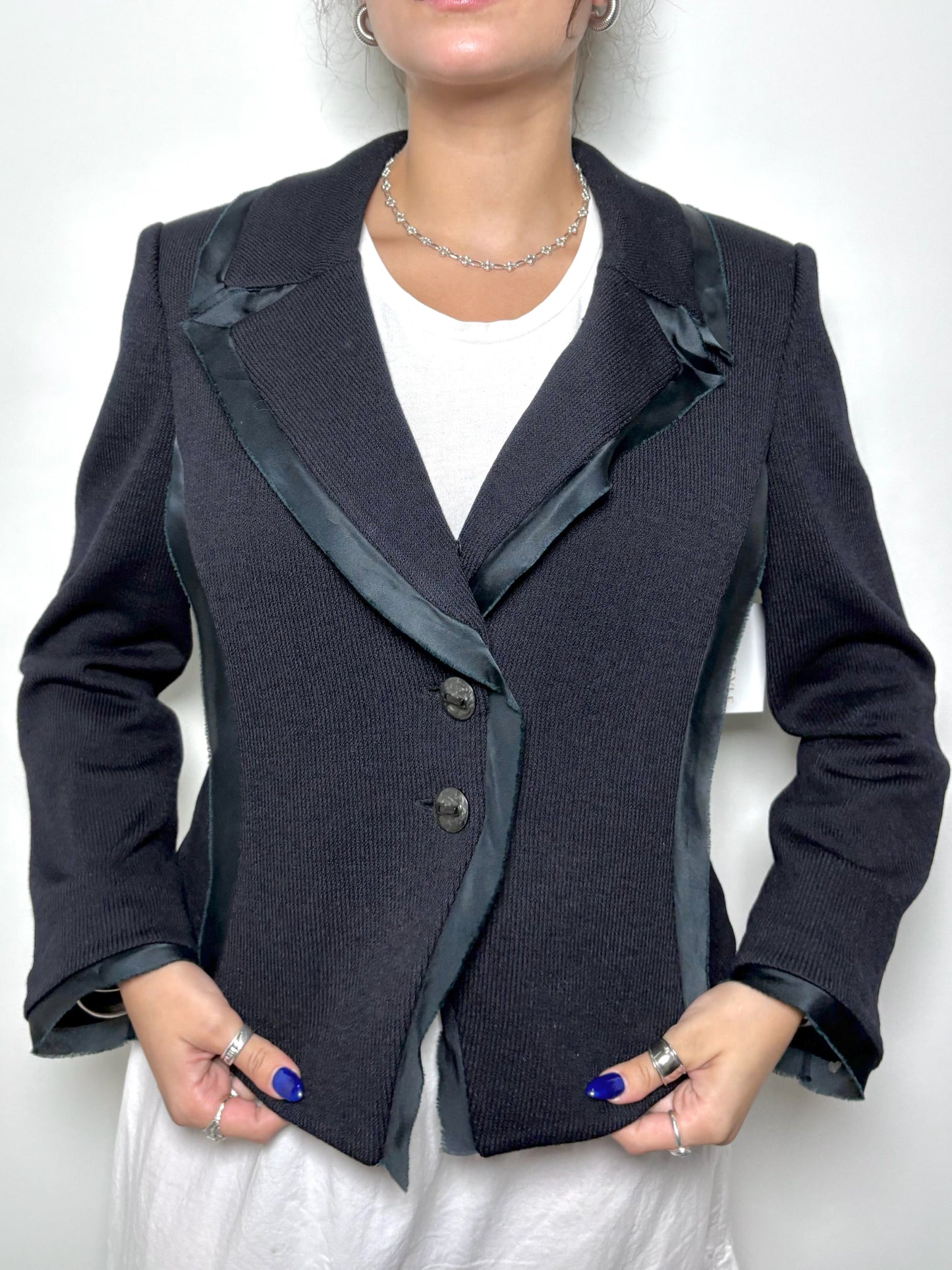 Women Size 8 St. John Black Solid Blazer