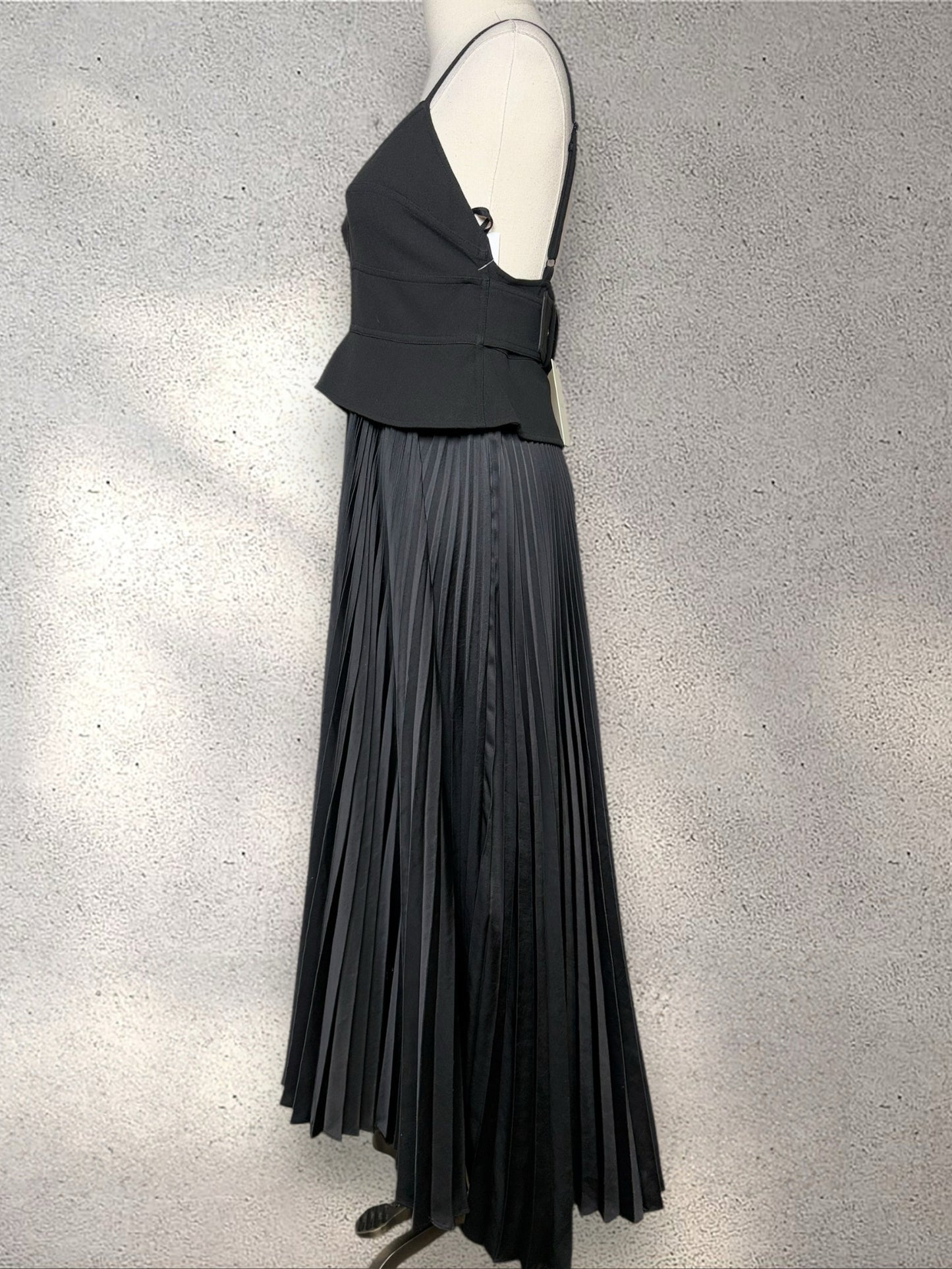 Women Size 8 ALC Black Pleated Skirt Belted Cocktail Dress
