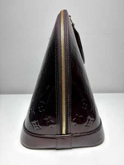 Women's Louis Vuitton Alma GM Rouge Monogram Vernis Leather 2011 Authentic Pre-Owned Bag