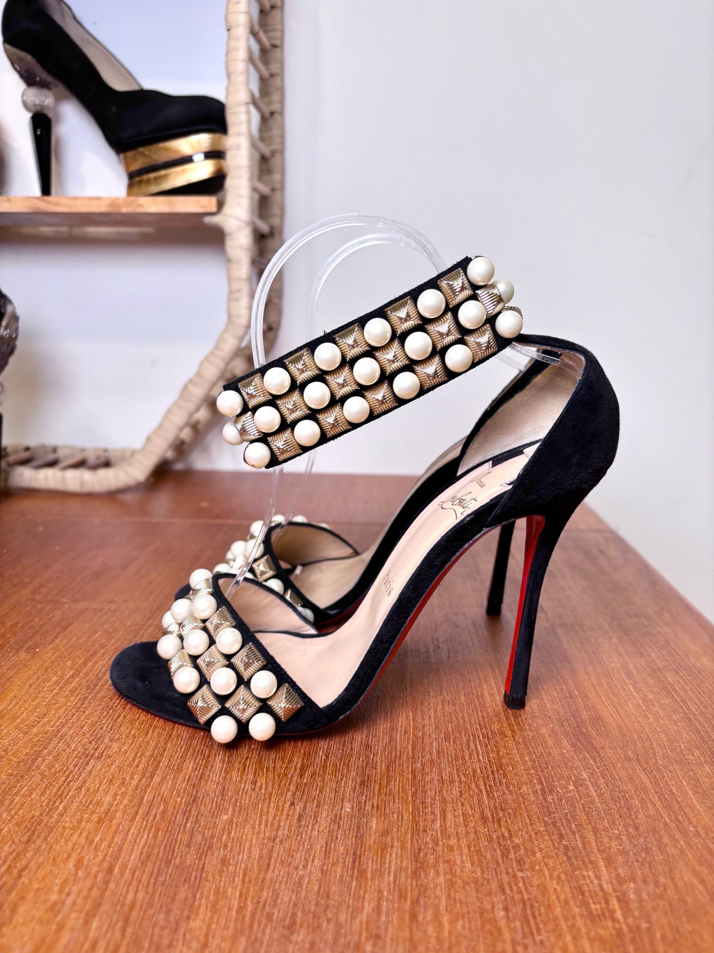 W Size 39.5 Christian Louboutin Black Suede Tudor Bal Pre-owned Heels
