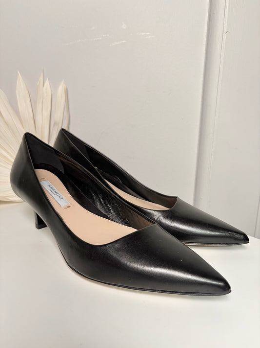 W Shoe Size 37.5 (7 US) M.M. Lafleur Black Leather Lilliana Pumps
