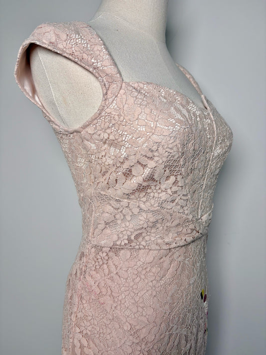 Women Size 2 Karen Millen Dusty Pink Lace, Embroidered Sheath Dress