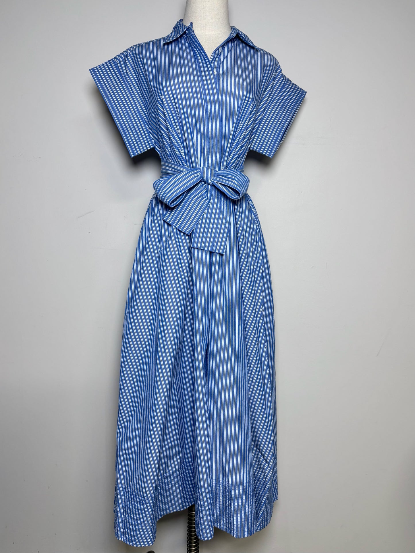 Women Size M Oliphant Blue/White Striped Pure Cotton Pre-owned, NWT Dress