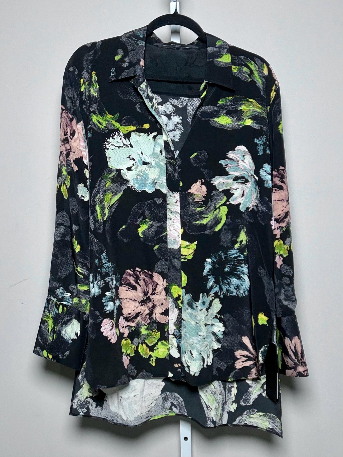 Women Size 40 Joseph Black Floral 100% Silk NWT, Pre-owned Top