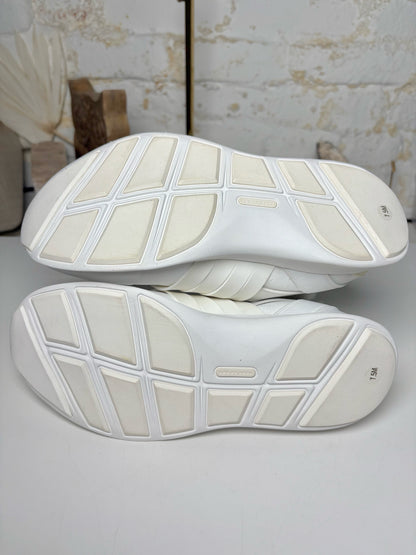 W Shoe Size 7.5 Tory Burch White Nylon NWT Performance Tennis shoes