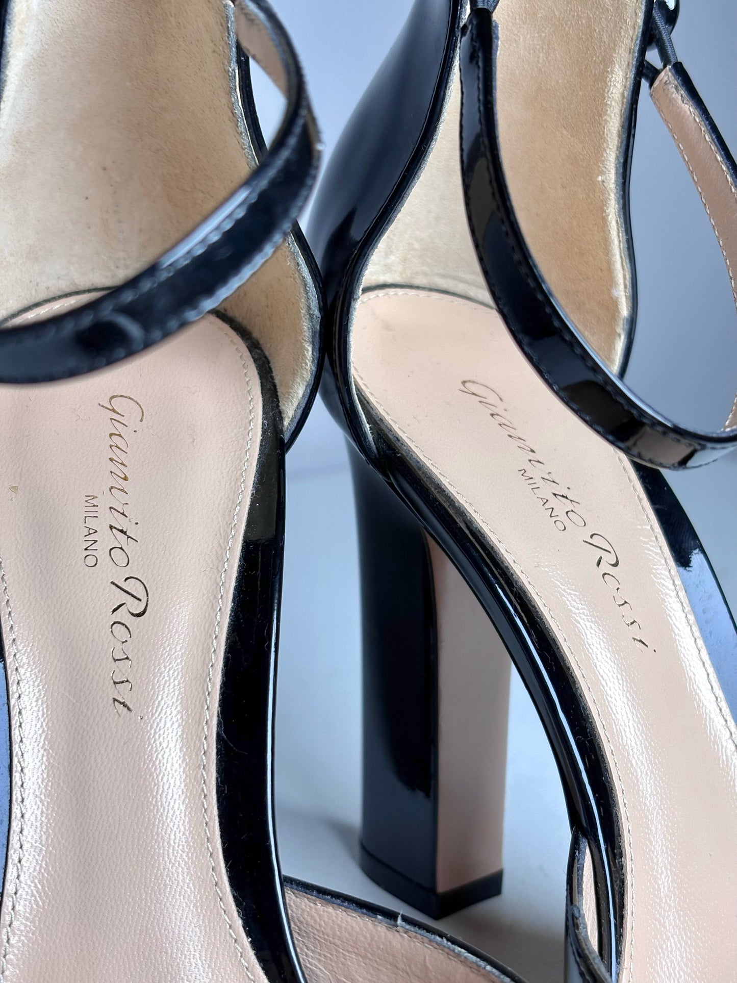 W Shoe Size 37.5 (7 US) Gianvito Rossi Black Leather Patent Pre-owned, NWT Heels