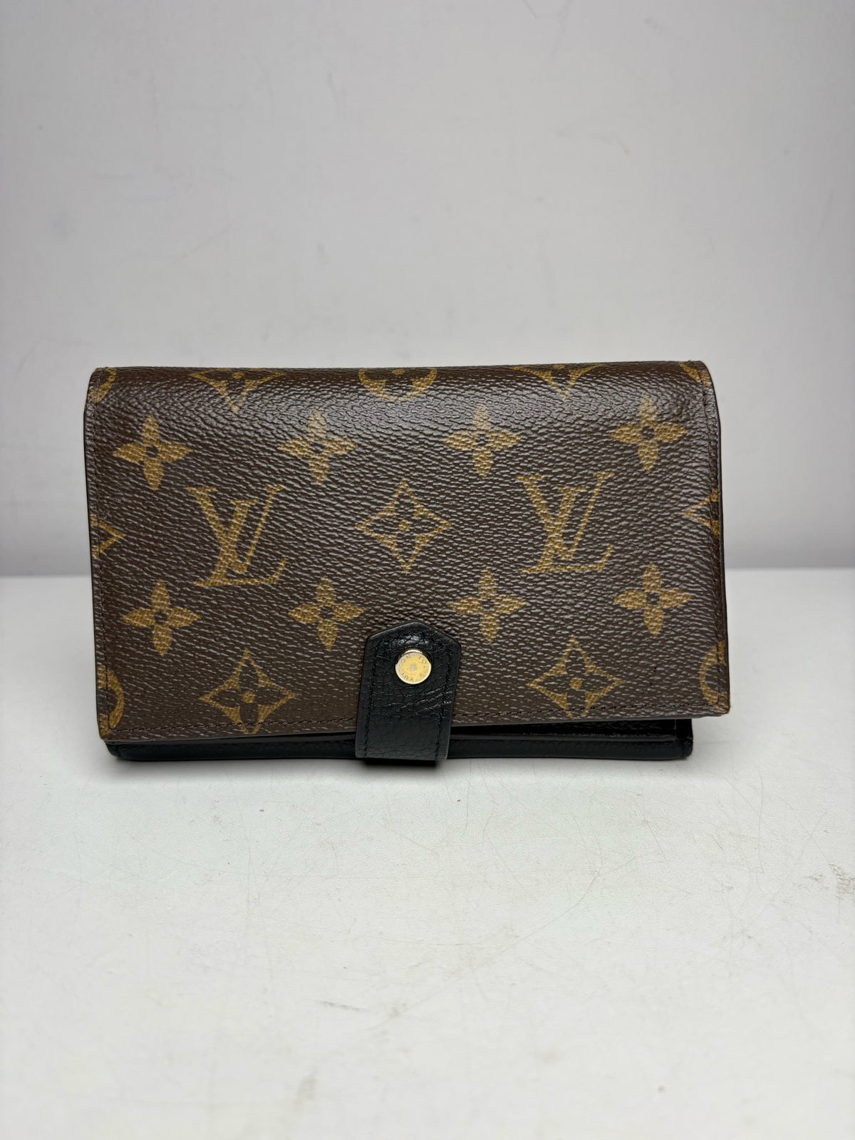 Louis Vuitton Pallas Compact Brown Monogram Canvas & Black Leather Pre-Owned Wallet