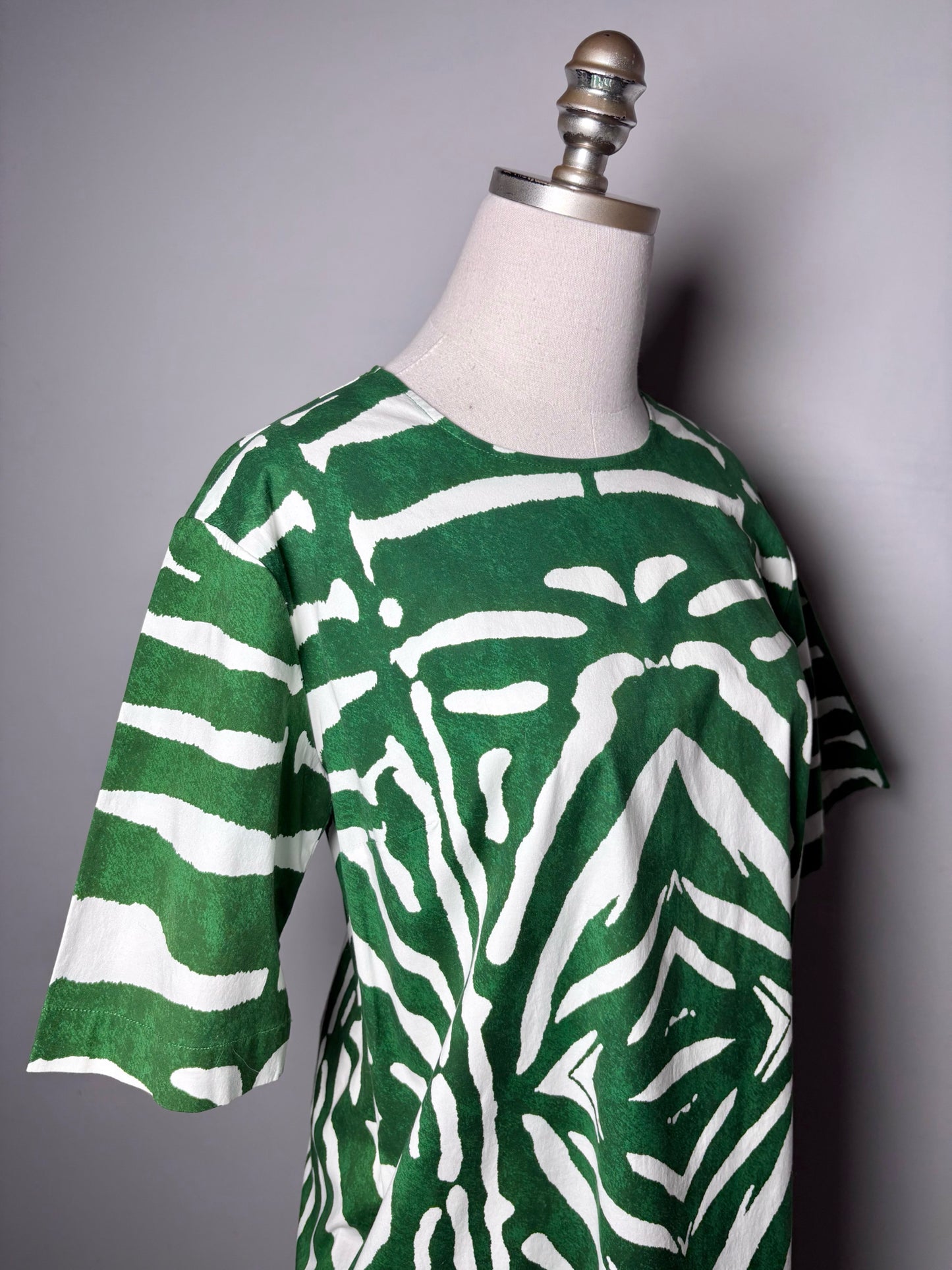 Women Size 6 (M) Samantha Sung Green, White Geometric Print Pre-owned Midi Dress