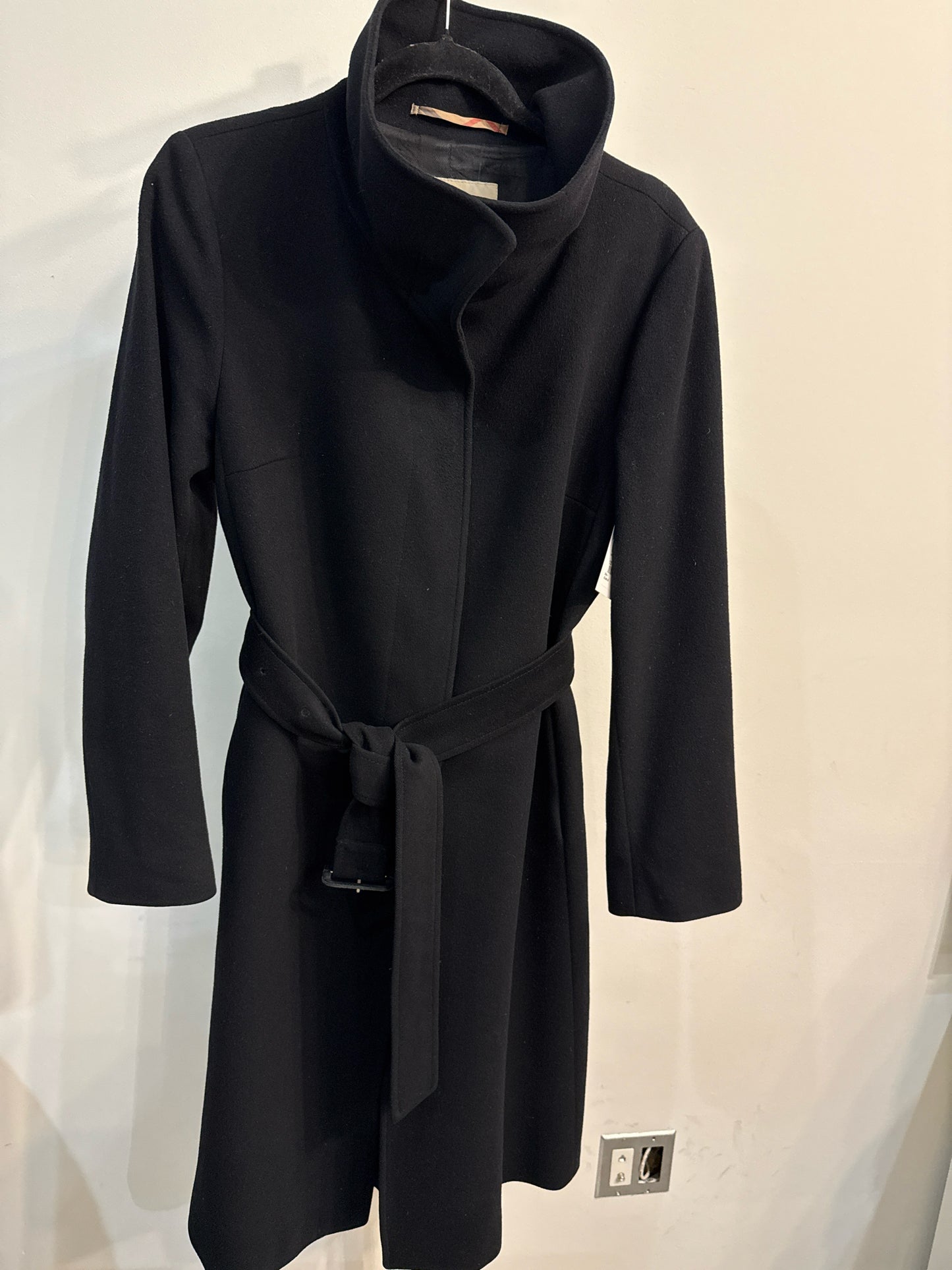Women Size 10 Burberry Black Solid Wool, Cashmere Belted Coat