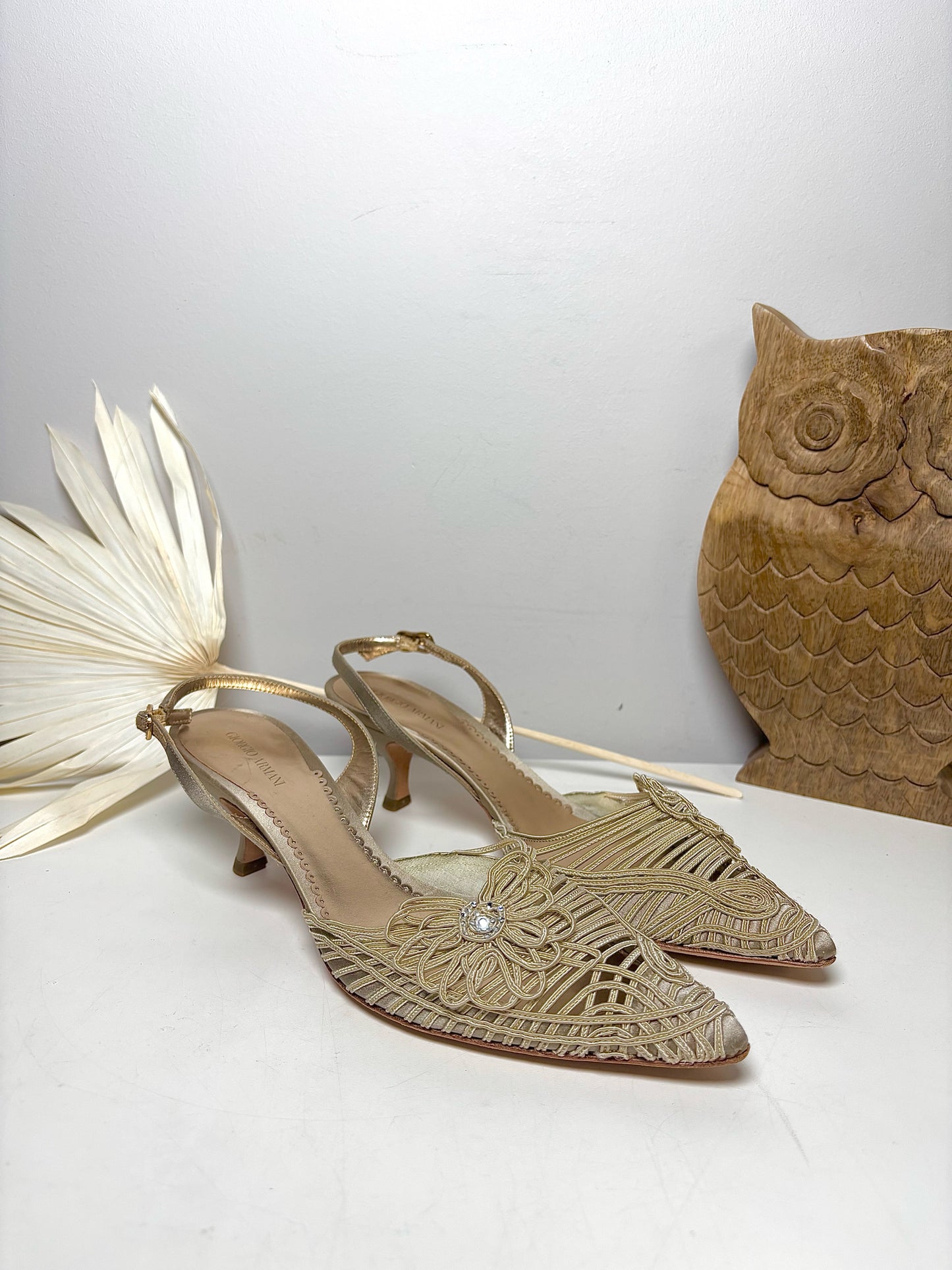 W Shoe Size 38.5 (8 US) Giorgio Armani Off White NWT Pump