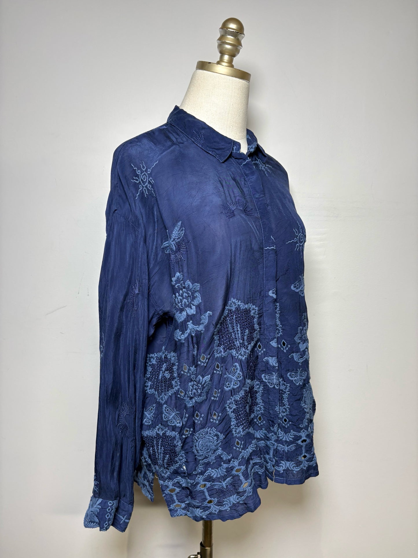 Women Size S Johnny Was Blue Floral Embroidered Cupra Rayon Pre-Owned Top