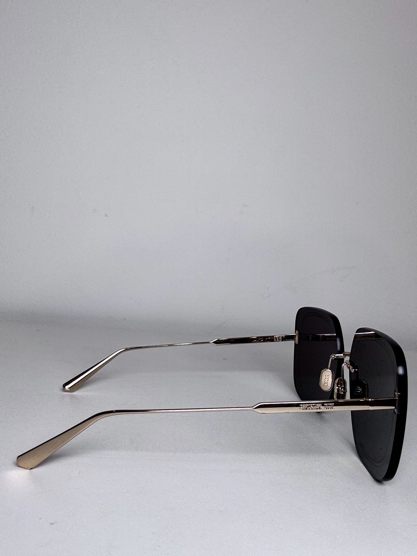 Metal Christian Dior Pre-owned Smoke Grey/Multi Sunglasses Pre-Owned